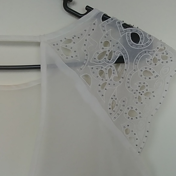 F21: twist back lacey sheer white beaded blouse - Picture 6 of 7